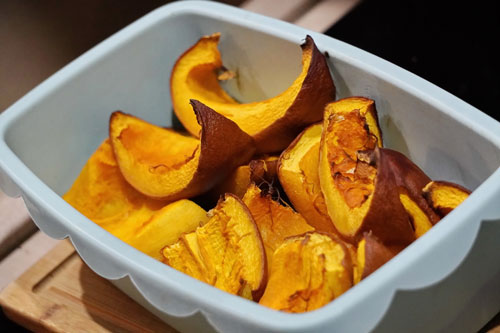 Squash that is cut into small sizes